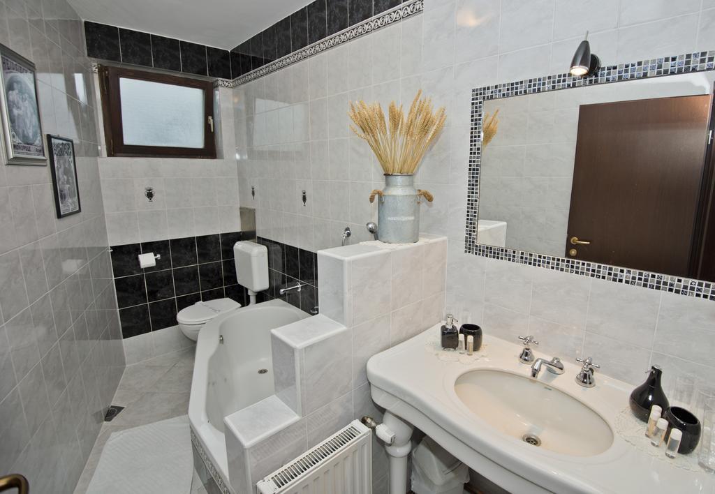 Guesthouse Zganjer Ozalj 객실 사진